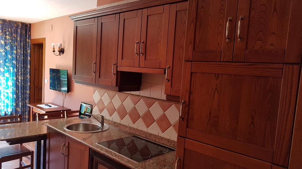 Apartamentos La Corona - Cabrales Carrena de Cabrales Zewnętrze zdjęcie