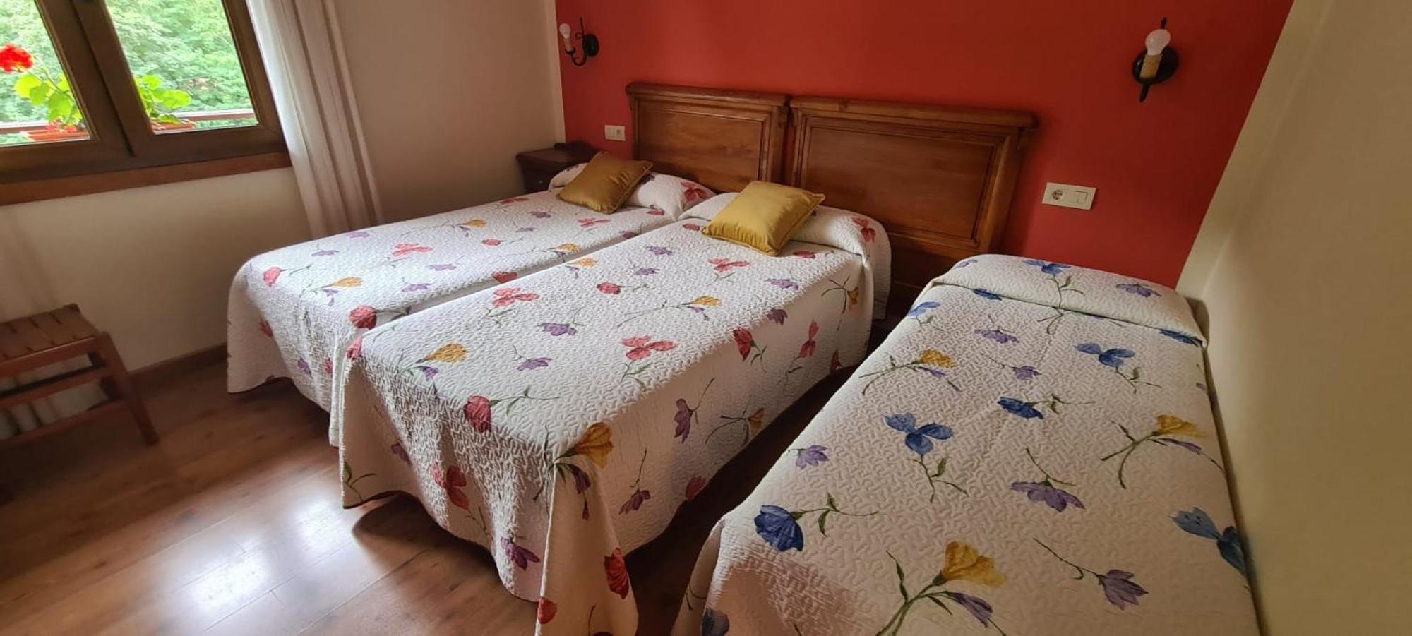 Apartamentos La Corona - Cabrales Carrena de Cabrales Zewnętrze zdjęcie